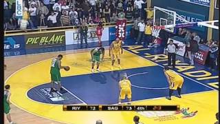 March 21 2014  Sagesse VS Riyadi Amazing Winning Shot [upl. by Chaker]